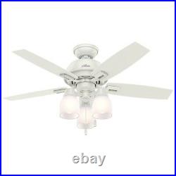 Hunter Fan 44 inch Fresh White Indoor Ceiling Fan with Light kit and Pull Chain
